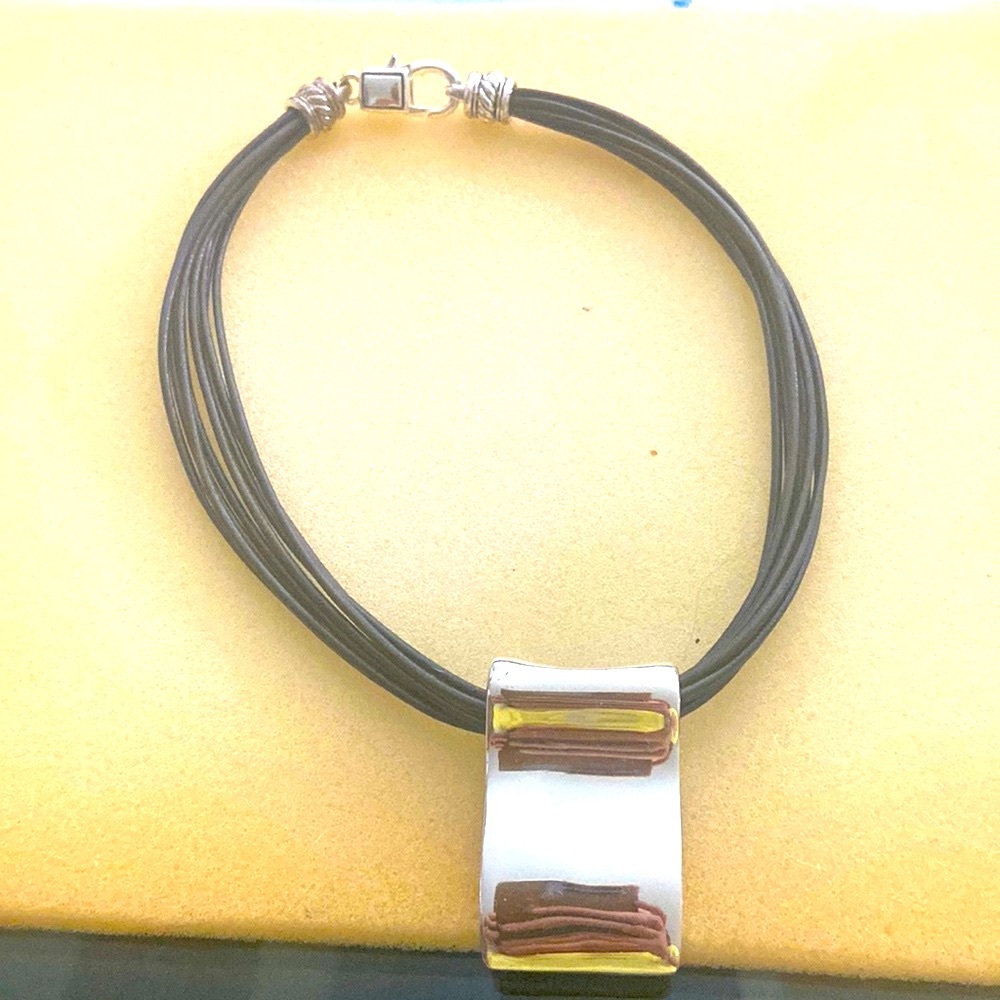 Corded necklace with silver tone piece - Picture 2 of 8